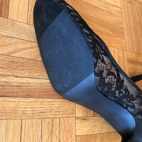 Escarpin en dentelle avec bout ouvert - Picture 5 of 6